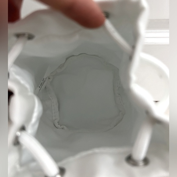 Dior drawstring pouch - Picture 6 of 8